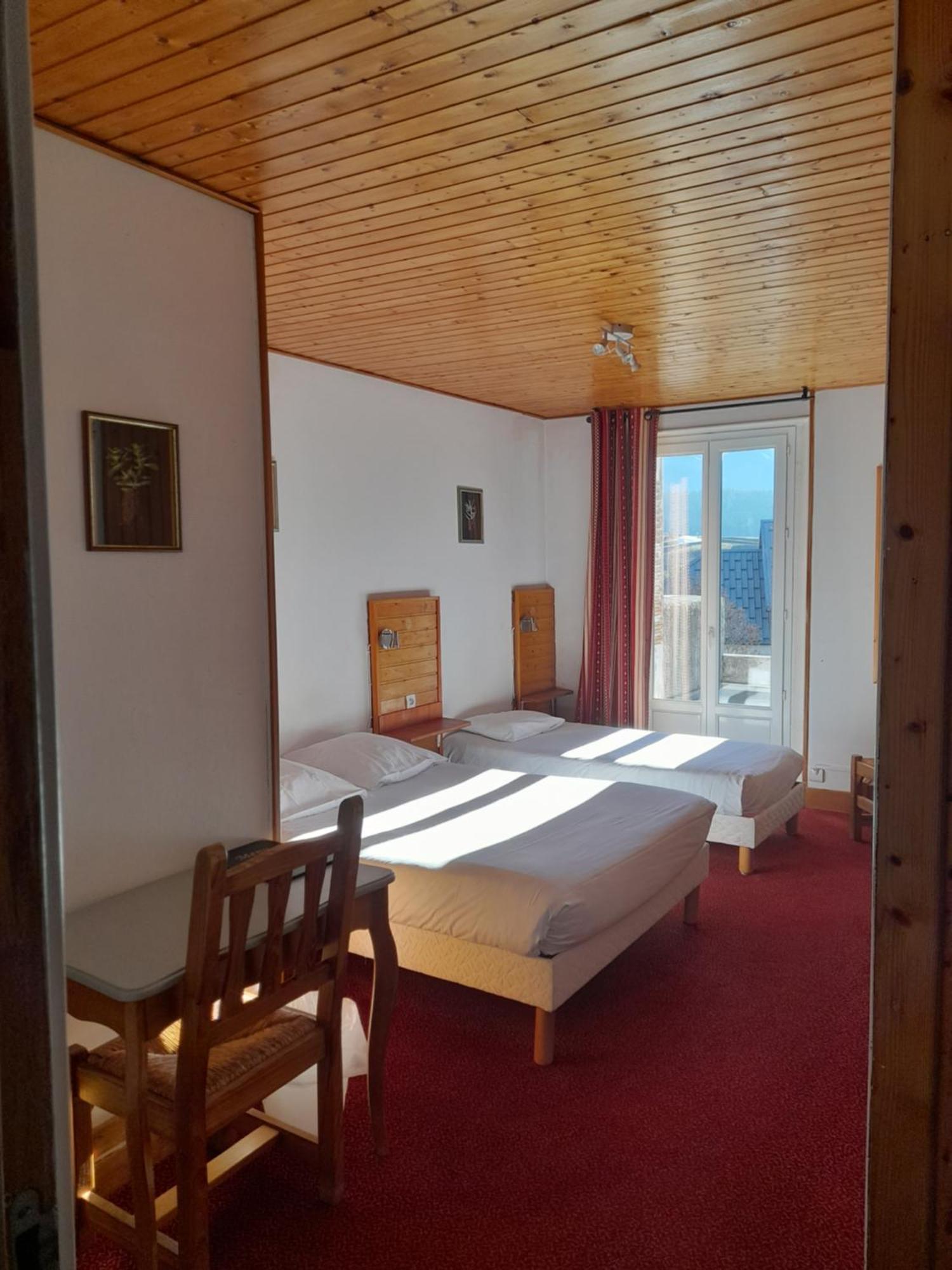Hotel Du Centre Виллар-де-Ланс Экстерьер фото